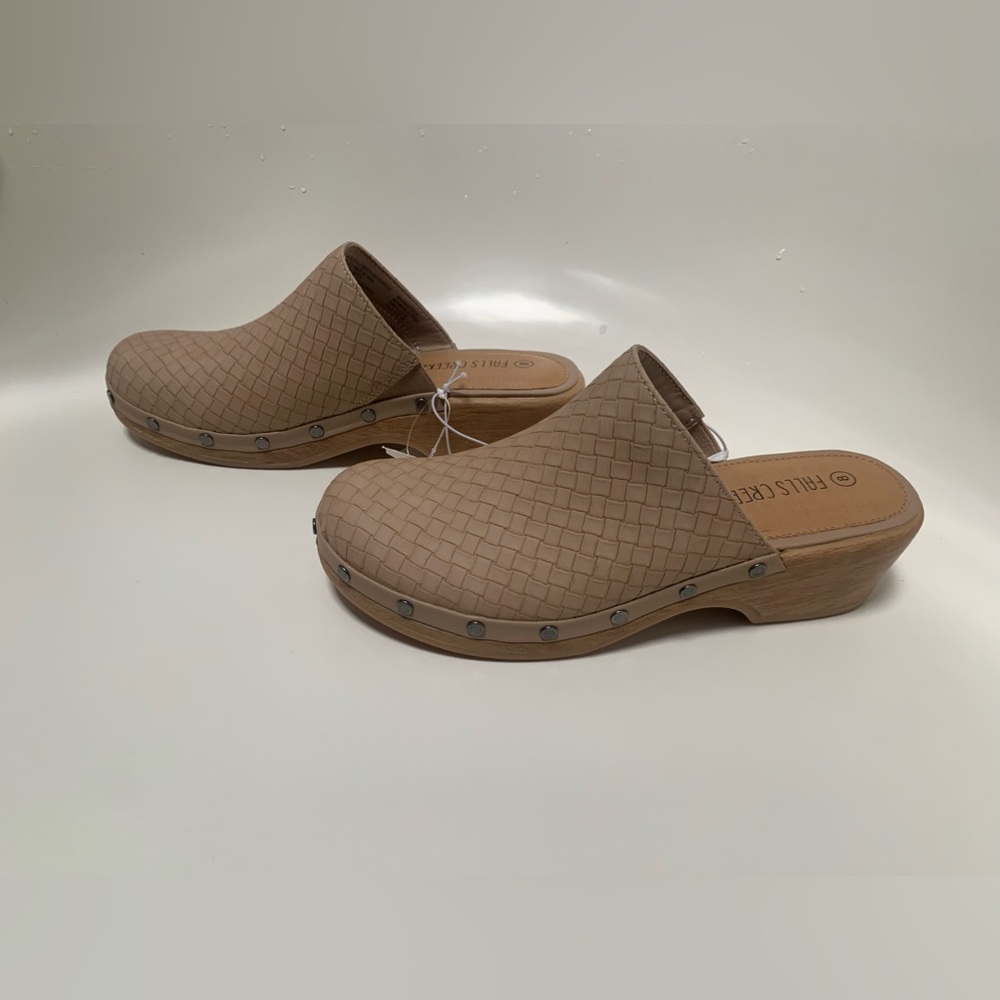 Falls Creek Clogs